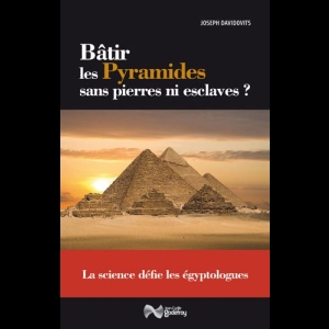 Batir les pyramides sans pierres ni esclaves ?