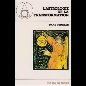 Cet ouvrage se présente comme le testament astrologique de Dane Rudhyar, auteur de plus de trente livres. Son but est d'ouvrir une dimension nouvelle dans la pratique de l'astrologie. L'astrologie de la transformation est le point culminant de 45 années de recherches consacrées à l'étude du cosmos et de la nature humaine. A travers les deux manières fondamentales d'envisager la vie, la manière " yang " et la manière " yin ", l'auteur découvre les deux visages de l'astrologie : information d'une part, compré