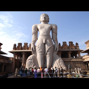 Statue de Bahubali (Gomateshvara)